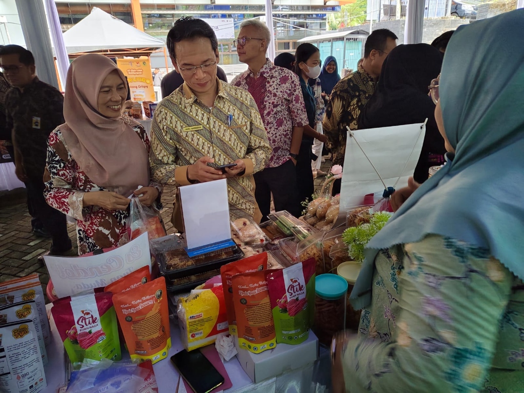 Diskusi Stan Pameran